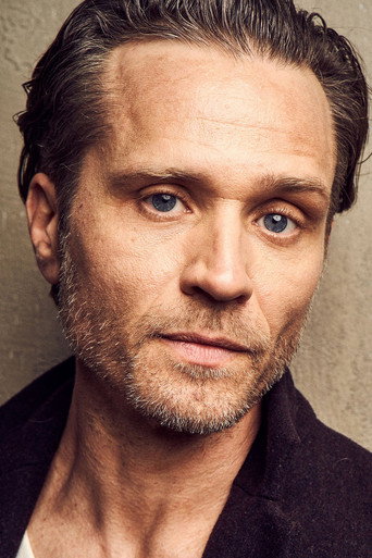 Ảnh của Seamus Dever