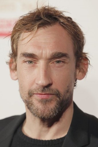 Ảnh của Joseph Mawle