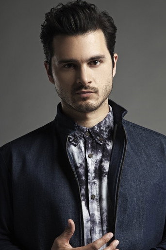Ảnh của Michael Malarkey