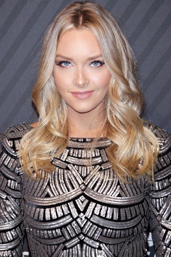 Ảnh của Camille Kostek