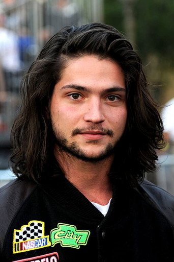 Ảnh của Thomas McDonell