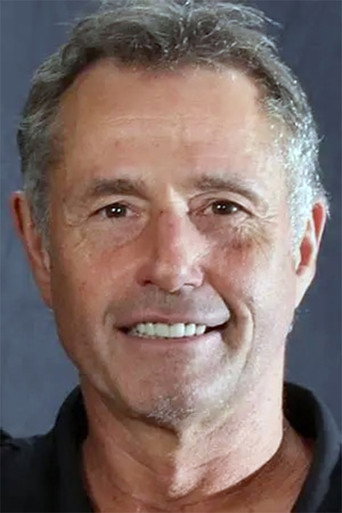 Ảnh của Lewis Smith