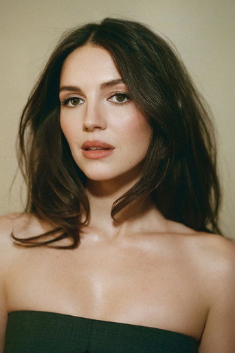 Ảnh của Ella Hunt