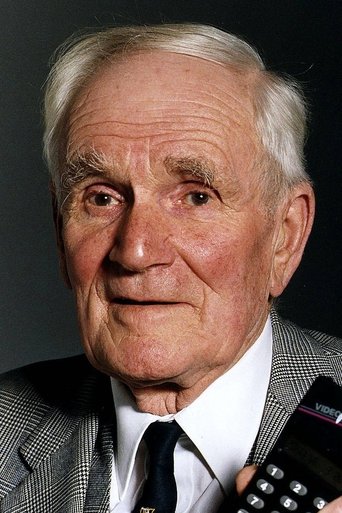 Ảnh của Desmond Llewelyn