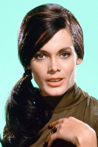 Ảnh của Martine Beswick